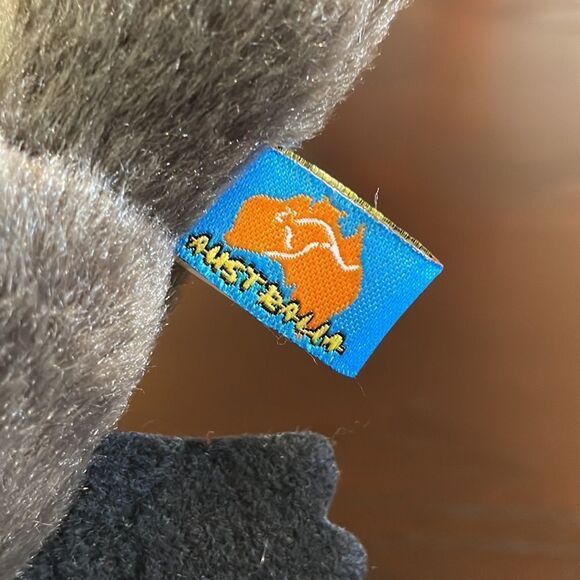 Australian Kangaroo and Platypus NWT Excellent Condition Souvenirs from Aus - Picture 13 of 15